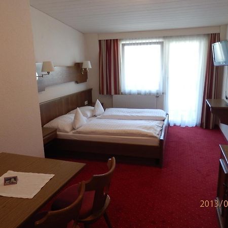 פונדס Hotel Edelweiss מראה חיצוני תמונה