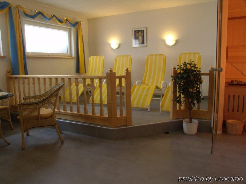 פונדס Hotel Edelweiss מראה חיצוני תמונה