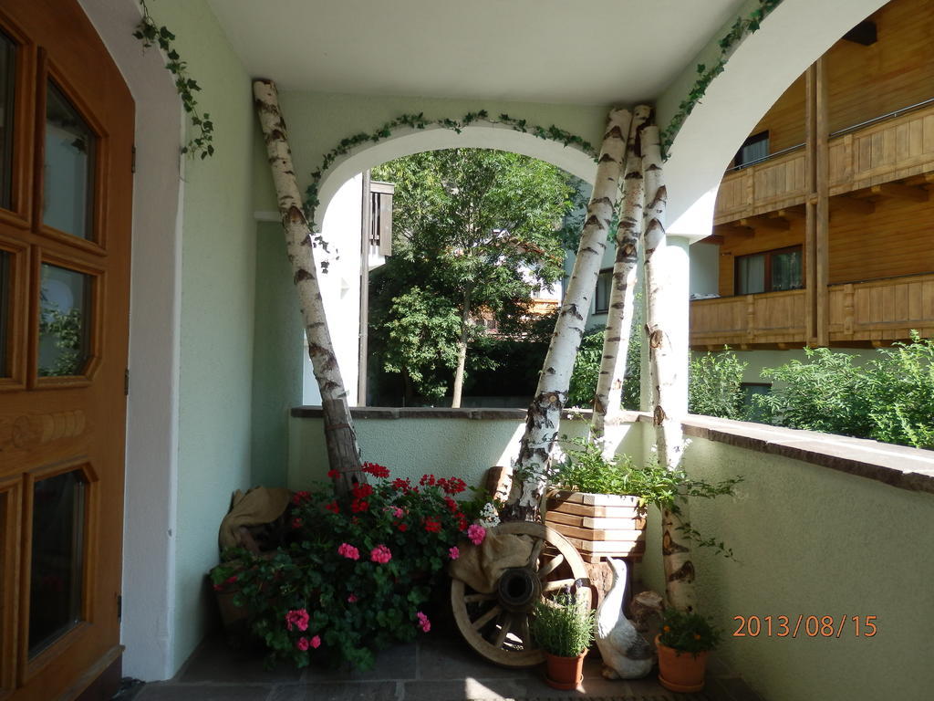 פונדס Hotel Edelweiss מראה חיצוני תמונה