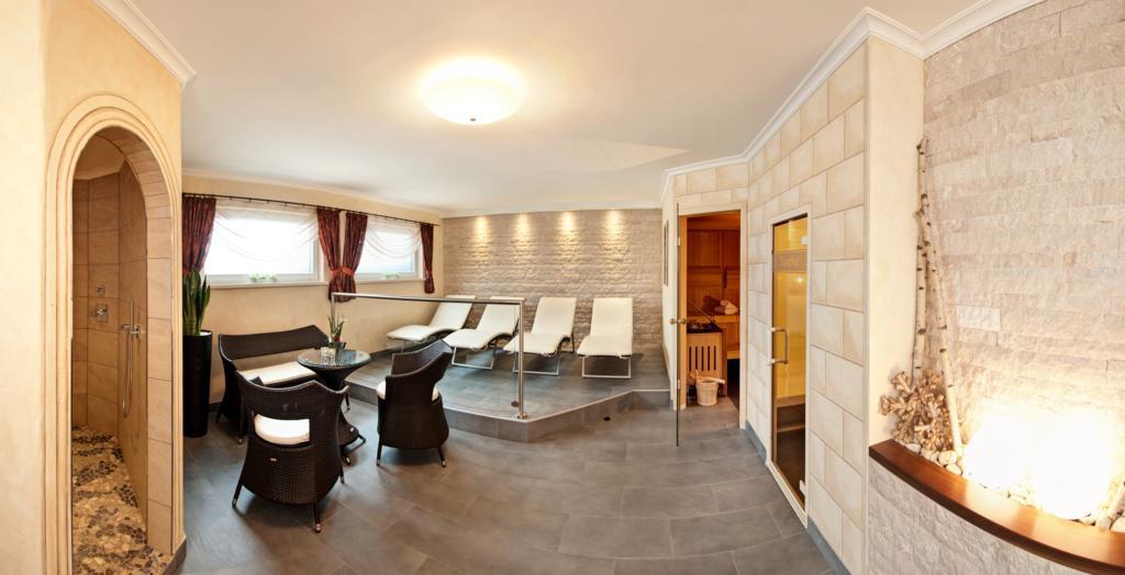 פונדס Hotel Edelweiss מראה חיצוני תמונה